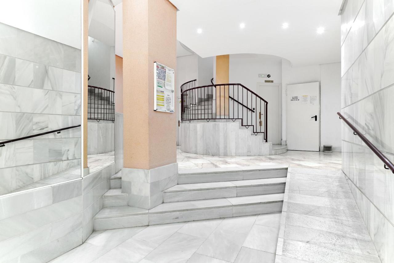 Lovely Sunny Apartment With Shared Pool And Private Parking Torrevieja Exterior foto